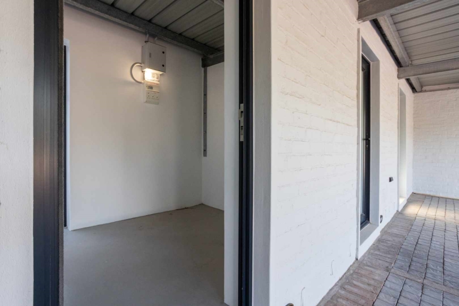 Commercial Property for Sale in Val De Vie Estate Western Cape